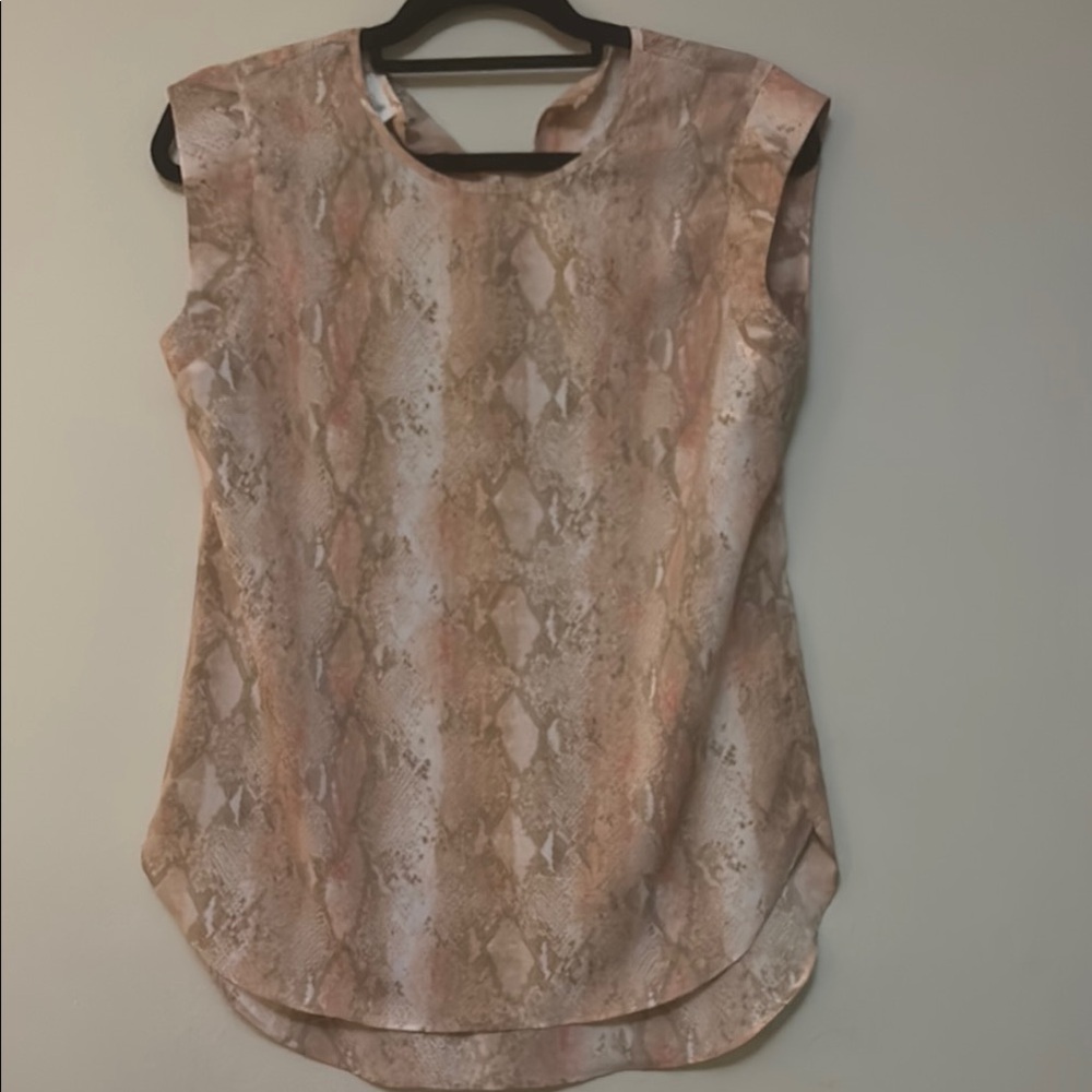 Chic Sleeveless Snake Print Blouse